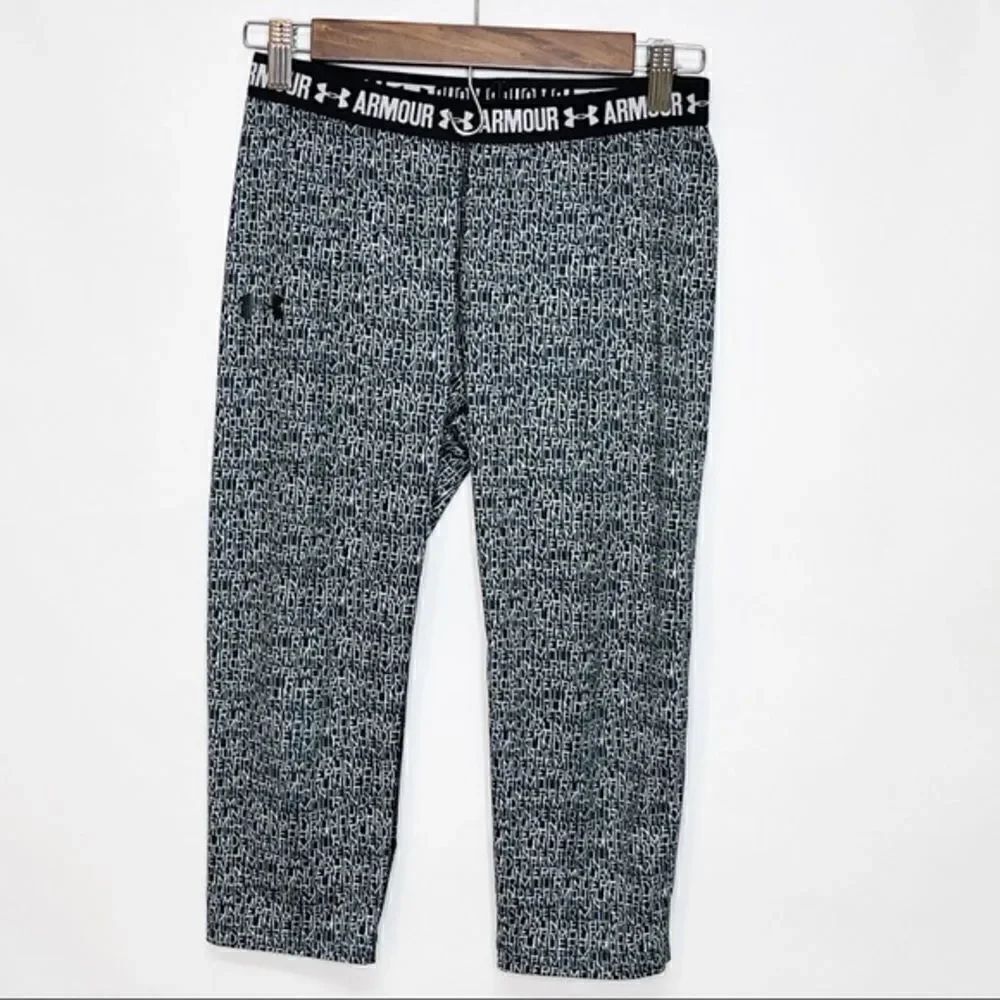 Under Armour Black Logo Running Capri Legging
